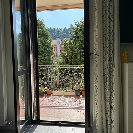 D With Private Parking Included! Апартаменты